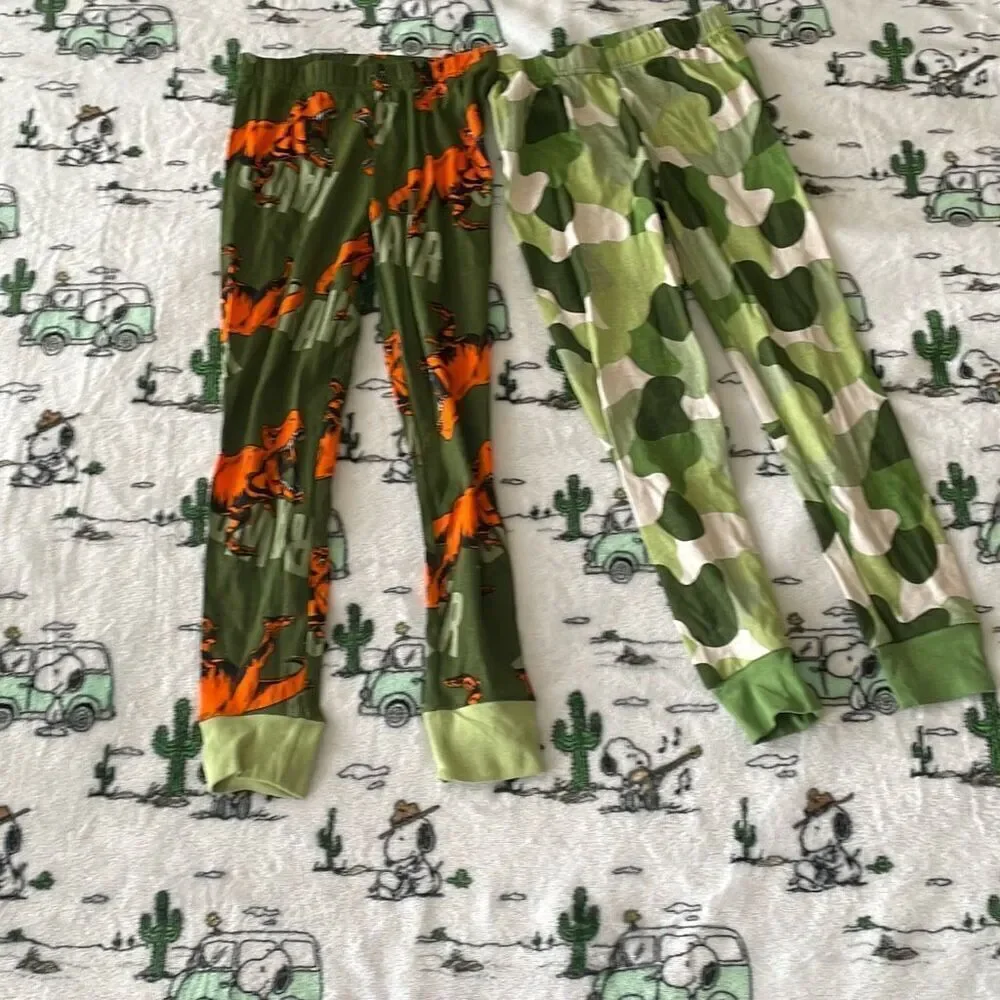 Pair of 2 boys green dinosaur and camo pj pants legging size 6 New no tags